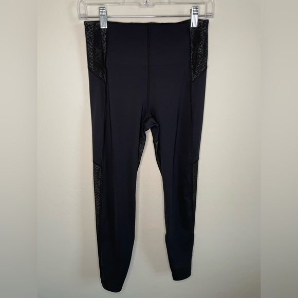 Athleta Stay Fly Reflective Tights 7/8 - Size Small - EUC - Picture 8 of 10